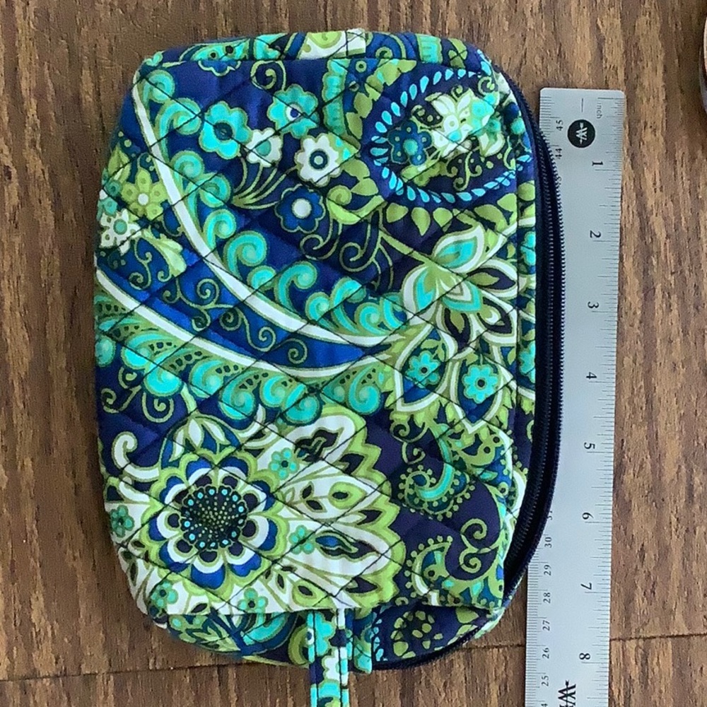 Vera Bradley 7.5 x 5.5 cosmetic bag